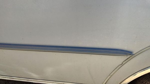 1983-1987 Grand Marquis Driver Left Rear Middle Moulding From Door Oem Back Trim — photo 2