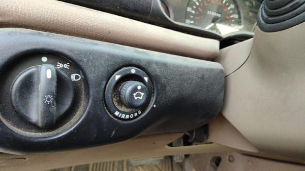 1997 Ford Contour Misc. Electrical Switch — photo 1