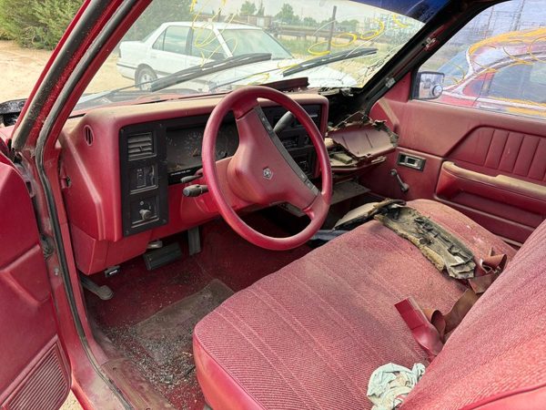 1991 Dodge Dakota — vehicle photo 4
