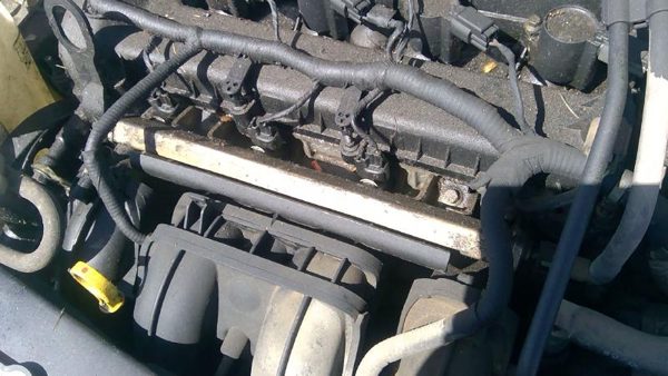 2008-2011 Ford Focus Complete Fuel Rail With Injectors Set Loaded Oem 2.0L — photo 3