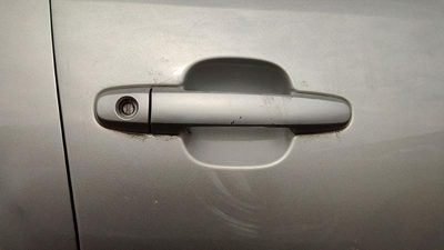 02-06 Camry Passenger Right Front Outside Door Handle 1C8 Lunar Mist Metallic
