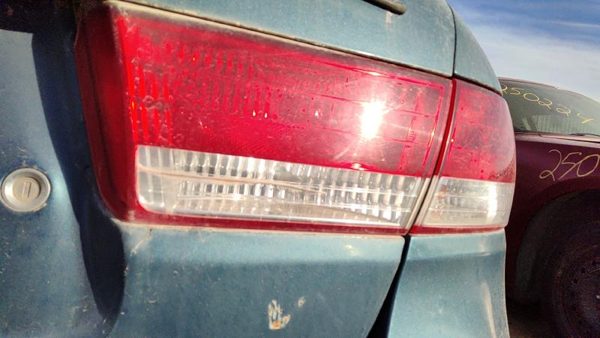 2006-2008 Hyundai Sonata Passenger Right Inner Tail Light Brake Lamp Oem Rear — photo 4