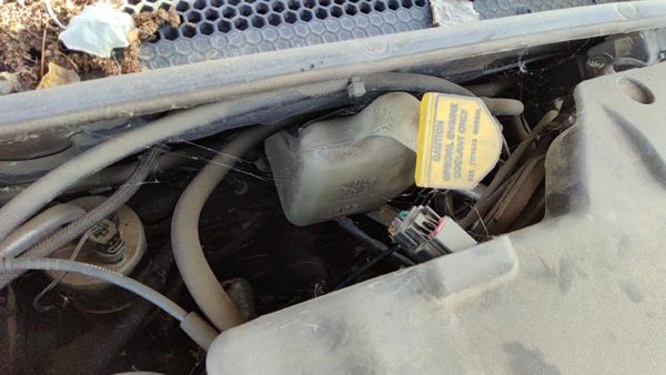 2001-2002 Chrysler Pt Cruiser Coolant Reservoir Radiator Overflow Tank Bottle — photo 1