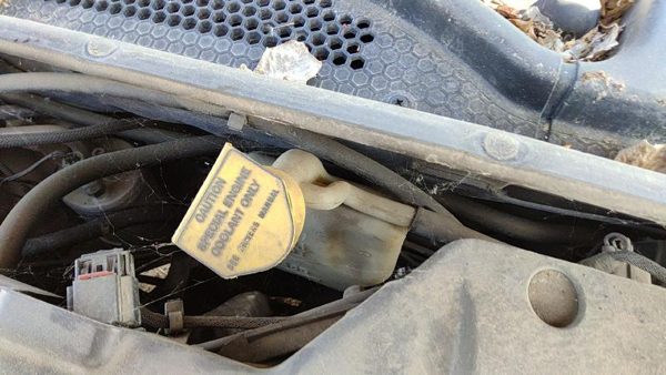 2001-2002 Chrysler Pt Cruiser Coolant Reservoir Radiator Overflow Tank Bottle — photo 3