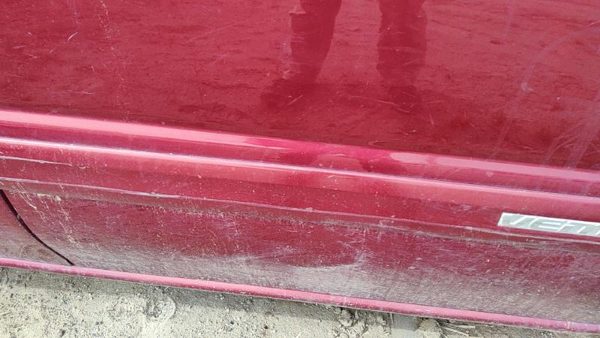 00-04 Venture Passenger Right Front Moulding From Door Oem Trim Strip Red 72U — photo 4