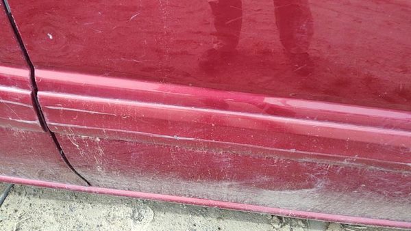 00-04 Venture Passenger Right Front Moulding From Door Oem Trim Strip Red 72U — photo 5