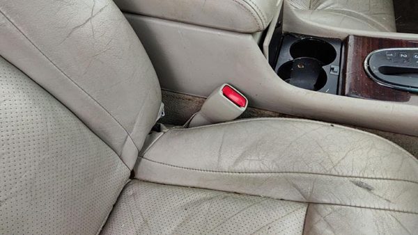 98-02 Eldorado Passenger Right Front Seat Belt Buckle Receiver Shale 155 — photo 3