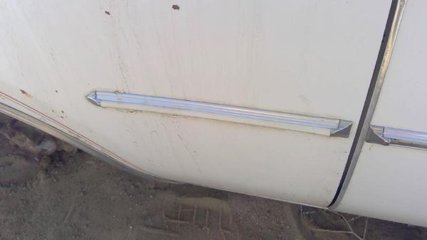 78-80 Buick Regal Passenger Right Rear Moulding On Quarter Panel Oem White — photo 4