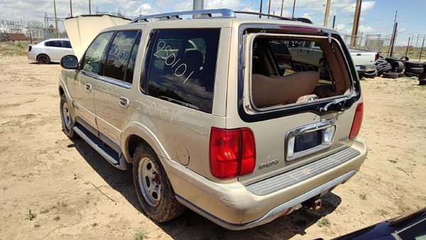 1998 Lincoln Navigator — vehicle photo 5