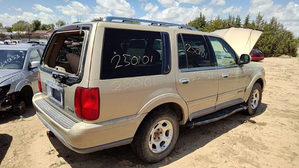 1998 Lincoln Navigator — vehicle photo 6