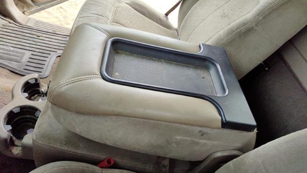 00-02 Silverado 2500 Center Console Lid Only Oem Arm Rest Fold Down Tan 52D — photo 2