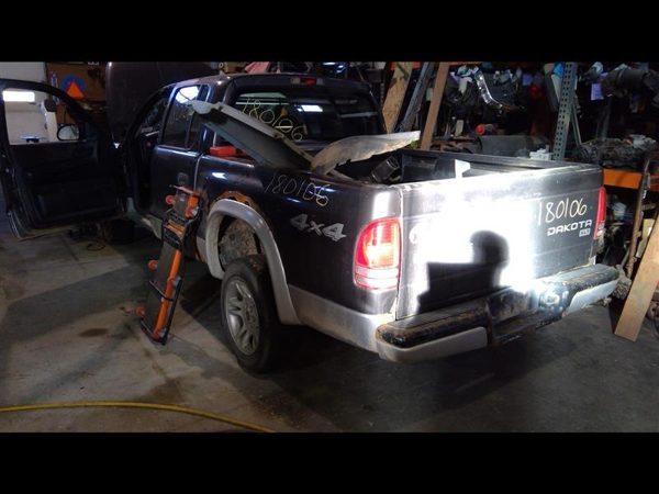 2004 Dodge Dakota — vehicle photo 5