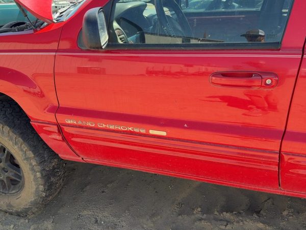 2000 Jeep Grand Cherokee Front Door LH Flame Red PR4 — photo 3