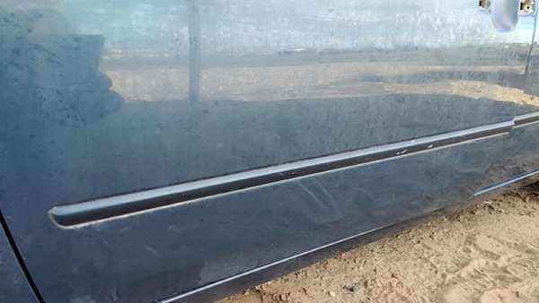 2006-2008 Hyundai Sonata Driver Left Front Moulding From Door Trim Strip Blue — photo 1