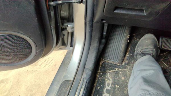 2017-2019 Kia Soul Driver Left Lower Kick Trim Panel Oem Black Eq — photo 1