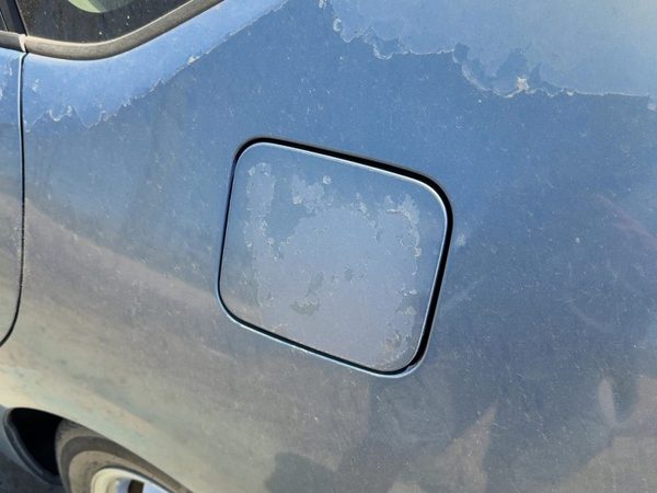 2004-2009 Toyota Prius Fuel Tank Door with Hinge Gas Lid Blue 8S2 OEM 7735047020 — photo 4