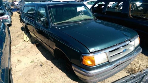 1997 Ford Ranger Tail Light Assembly RH — photo 1