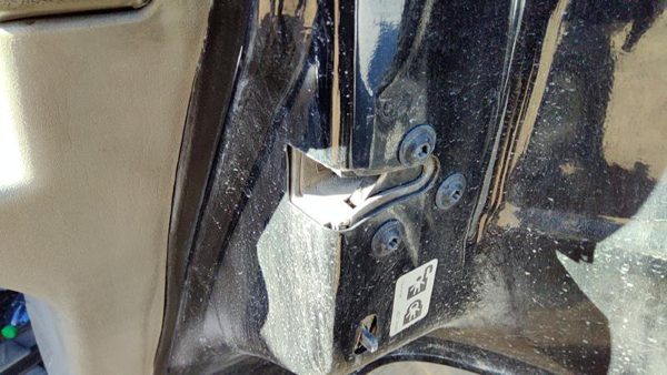 02-09 Chevy Trail Blazer Passenger Right Rear Door Latch With Rods/Cables Back — photo 3