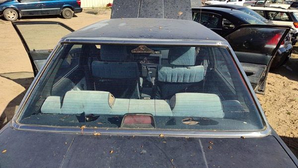 1983-1986 Toyota Camry Back Glass Rear Window Oem Sedan 6481132011 — photo 3