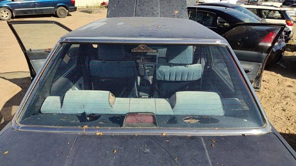 1983-1986 Toyota Camry Back Glass Rear Window Oem Sedan 6481132011 — photo 4