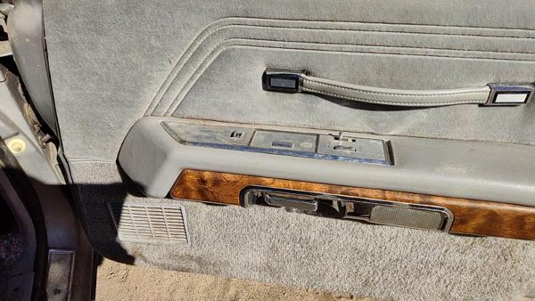 1983-1987 Grand Marquis Passenger Right Front Door Trim Panel With Switches Gray — photo 5