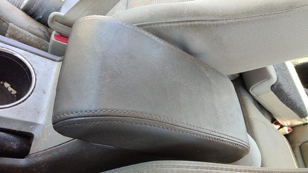 2010-2012 Ford Fusion Center Console Lid Only Oem Arm Rest Fold Down Black Dl — photo 1