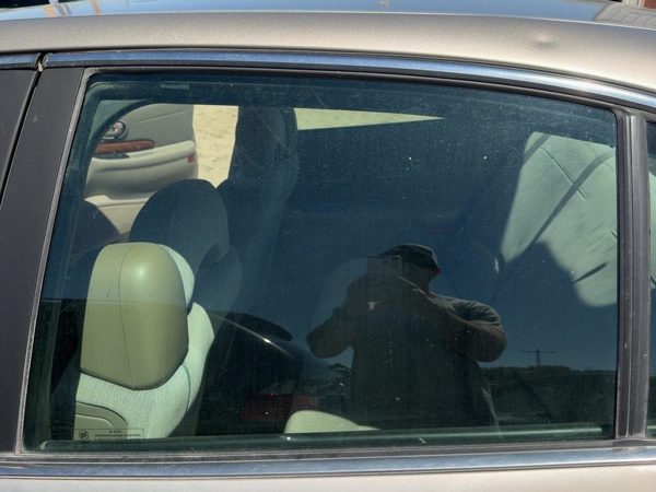 2000-2005 Buick Lesabre Driver Left Rear Side Window Door Glass Oem Back — photo 3