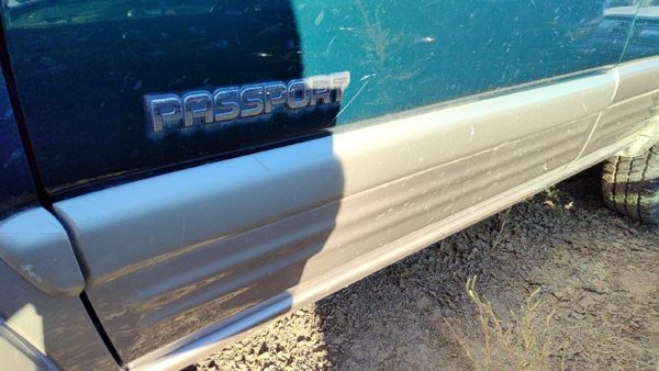 2000-2002 Honda Passport Driver Left Front Moulding From Door Oem Trim Strip — photo 2