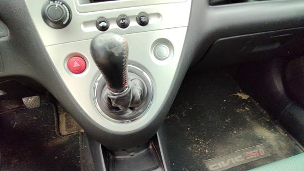 04 Civic Hatchback Si Floor Shifter Lever Wth Cables 5 Speed Manual Transmission — photo 5