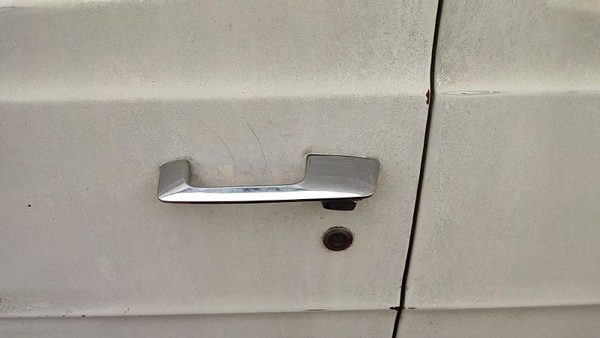 1974 Dodge Van B200 Driver Left Front Outside Door Handle Oem White — photo 3