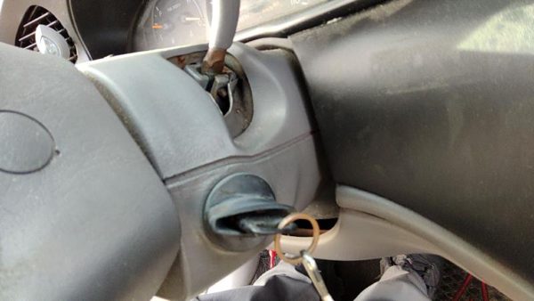 1990-2004 Ford Taurus Ignition Switch Assembly With Key Complete Electrical Oem — photo 2
