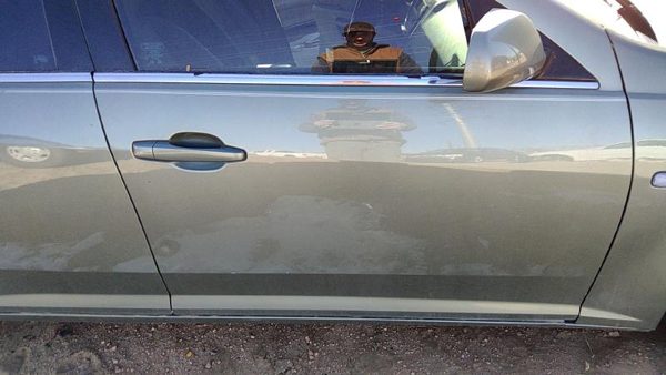 2005 Cadillac STS Front Door RH Green 92U — photo 1