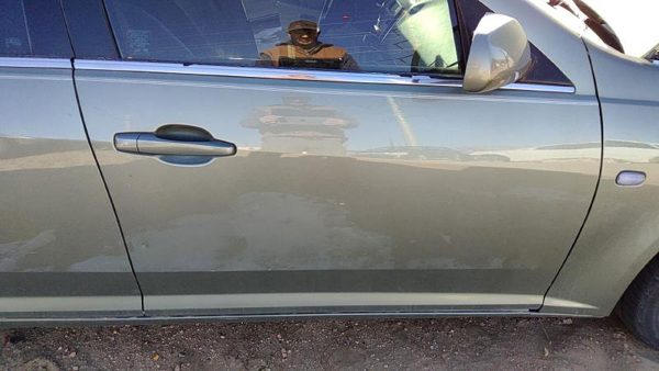 2005 Cadillac STS Front Door RH Green 92U — photo 2