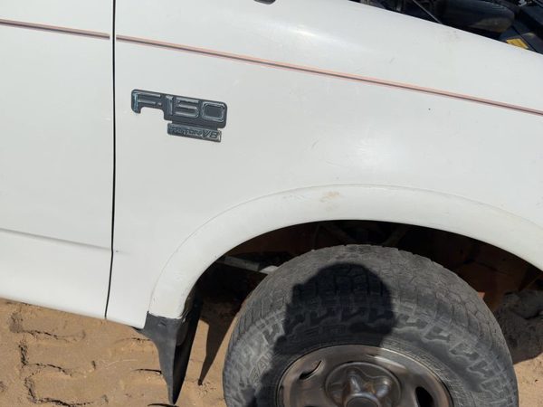 1997-2004 Ford F150 Passenger Right Front Fender Oem White Yz F85Z16005Ca — photo 6