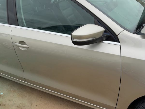 2014 Volkswagen Jetta Front Door RH Beige — photo 4
