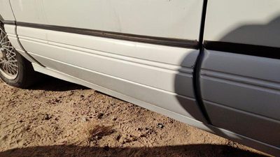 92-99 Pontiac Bonneville Driver Left Front Moulding From Door Trim Strip White