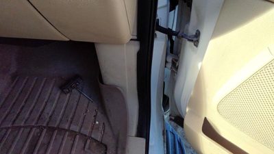 2005-2010 Lincoln Navigator Passenger Right Lower Kick Trim Panel Oem Tan