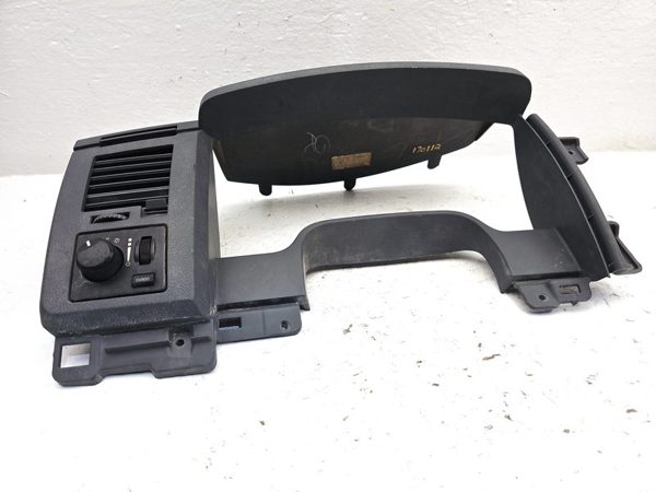 06-07 Dodge Ram 2500 Speedometer Bezel Dash Trim Panel With Headlight Switch Oem — photo 5