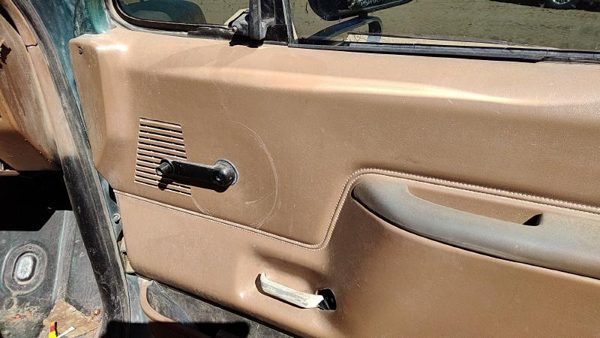 1988 RH Ford F150 Passenger Right Front Door Trim Panel Manual Tan — photo 4
