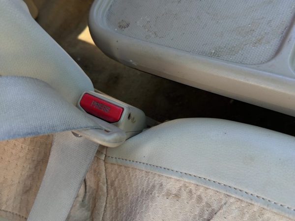 02-06 Honda Crv Passenger Right Front Seat Belt Buckle Receiver Oem Bucket Tan — photo 3
