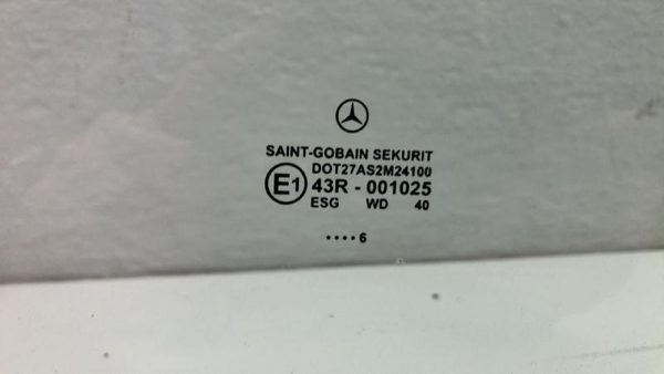 2002-06 Sprinter Van 3500 Driver Left Front Side Window Door Glass Oem 5104334Aa — photo 6
