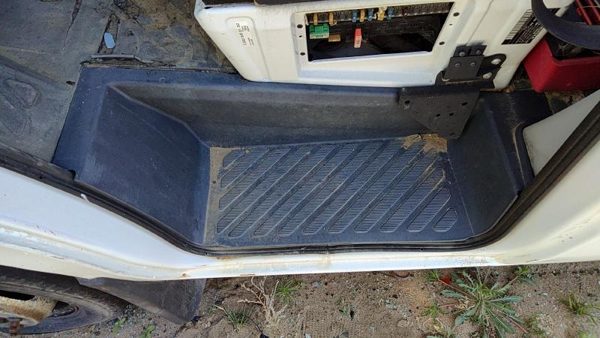 03-06 Dodge Sprinter Van 3500 Driver Left Lower Sill Step Kick Trim Panel Oem — photo 2
