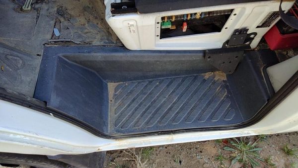 03-06 Dodge Sprinter Van 3500 Driver Left Lower Sill Step Kick Trim Panel Oem — photo 5