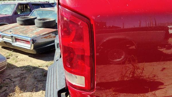 2002-06 Dodge Ram 1500 Passenger Right Tail Light Brake Lamp Oem Rear 55077348af — photo 2