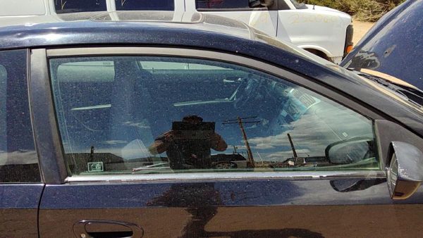2002-2005 Honda Civic Hatchback Si Passenger Right Front Side Window Door Glass — photo 3