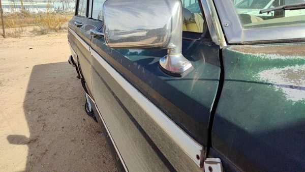 1984 Jeep Grand Front Door RH Green 55024570 — photo 2