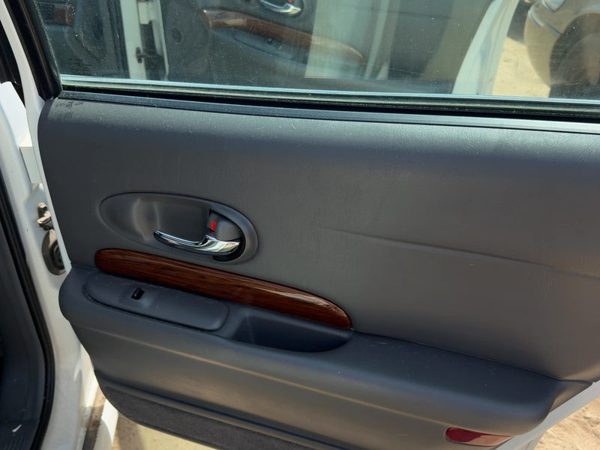 04-05 Lesabre Passenger Right Rear Door Trim Panel With Switches Back Gray 93C — photo 4