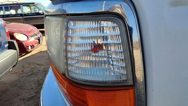 1995 Ford F150 Fog/mark/park/turn Light/lamp LH — photo 3