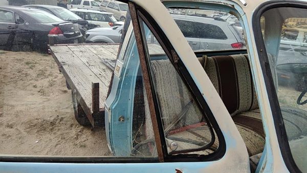 1973-87 Chevy C10 Passenger Right Front Vent Window Small Door Glass With Frame — photo 1