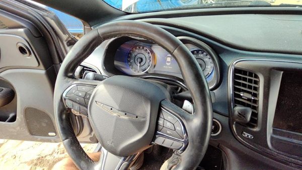 2015 Chrysler 200 Steering Wheel OEM Black X9 5vf131x9aa — photo 2
